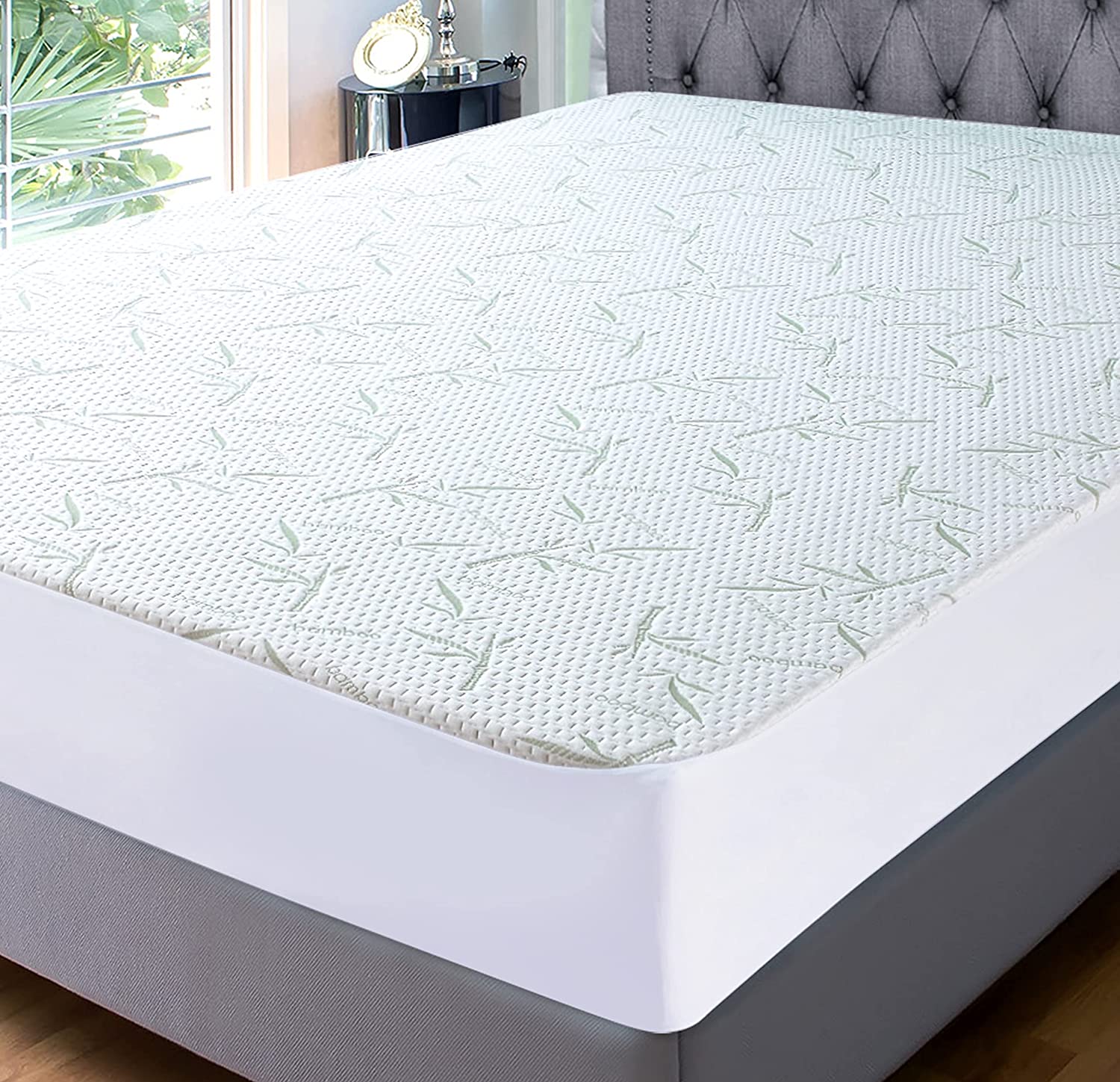 Bamboo Mattress Protector King Size - Breathable Waterproof Mattress Cover-Hypoallergenic  - Fitted Cover with Cooling Fabric - Pillow Top Mattress Pad Deep Pocket 